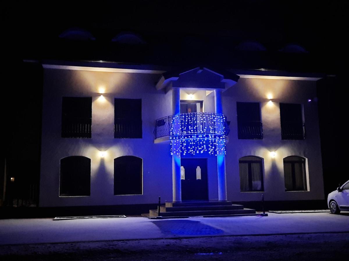 Aristocat Hotels Rasnov Екстер'єр фото