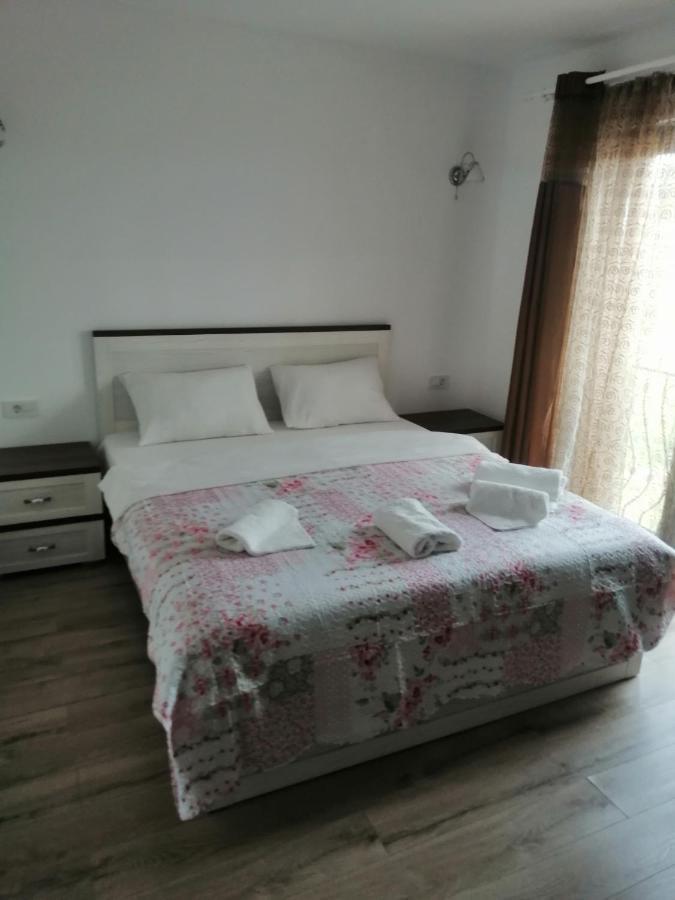 Aristocat Hotels Rasnov Екстер'єр фото