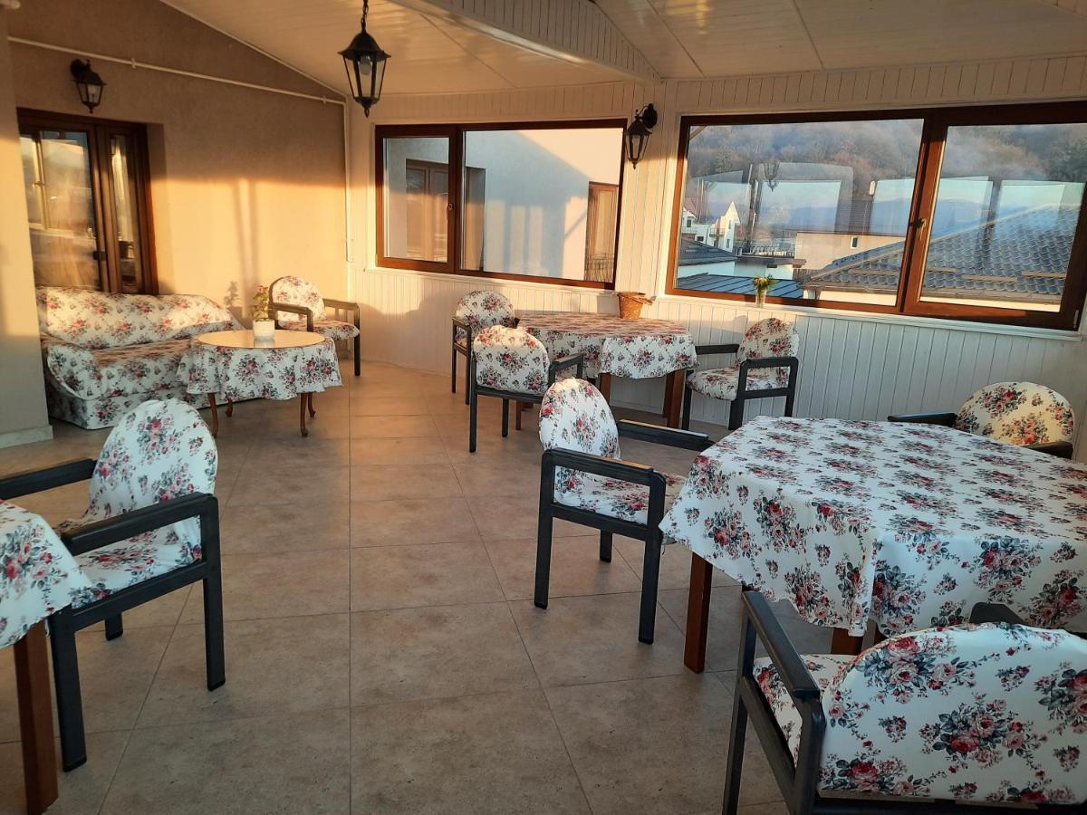 Aristocat Hotels Rasnov Екстер'єр фото