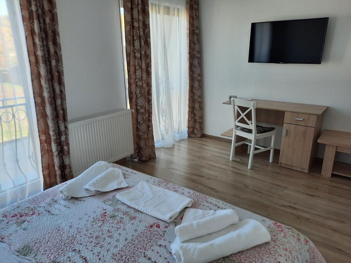 Aristocat Hotels Rasnov Екстер'єр фото