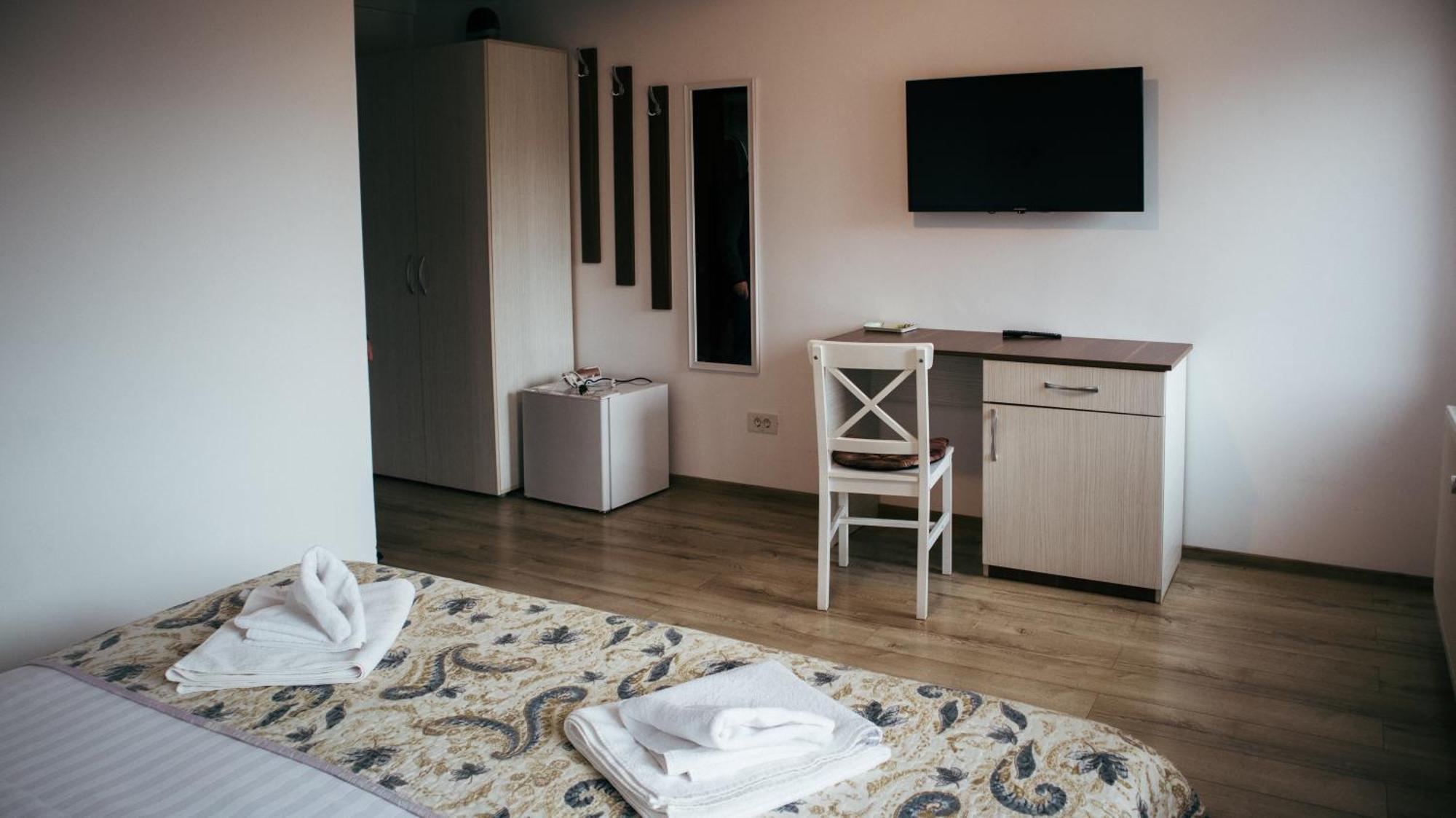 Aristocat Hotels Rasnov Екстер'єр фото