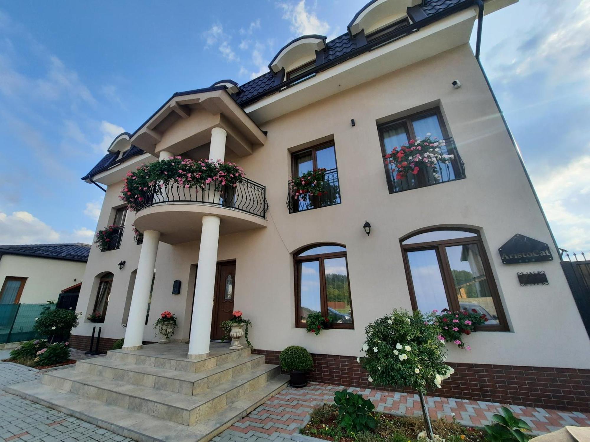 Aristocat Hotels Rasnov Екстер'єр фото