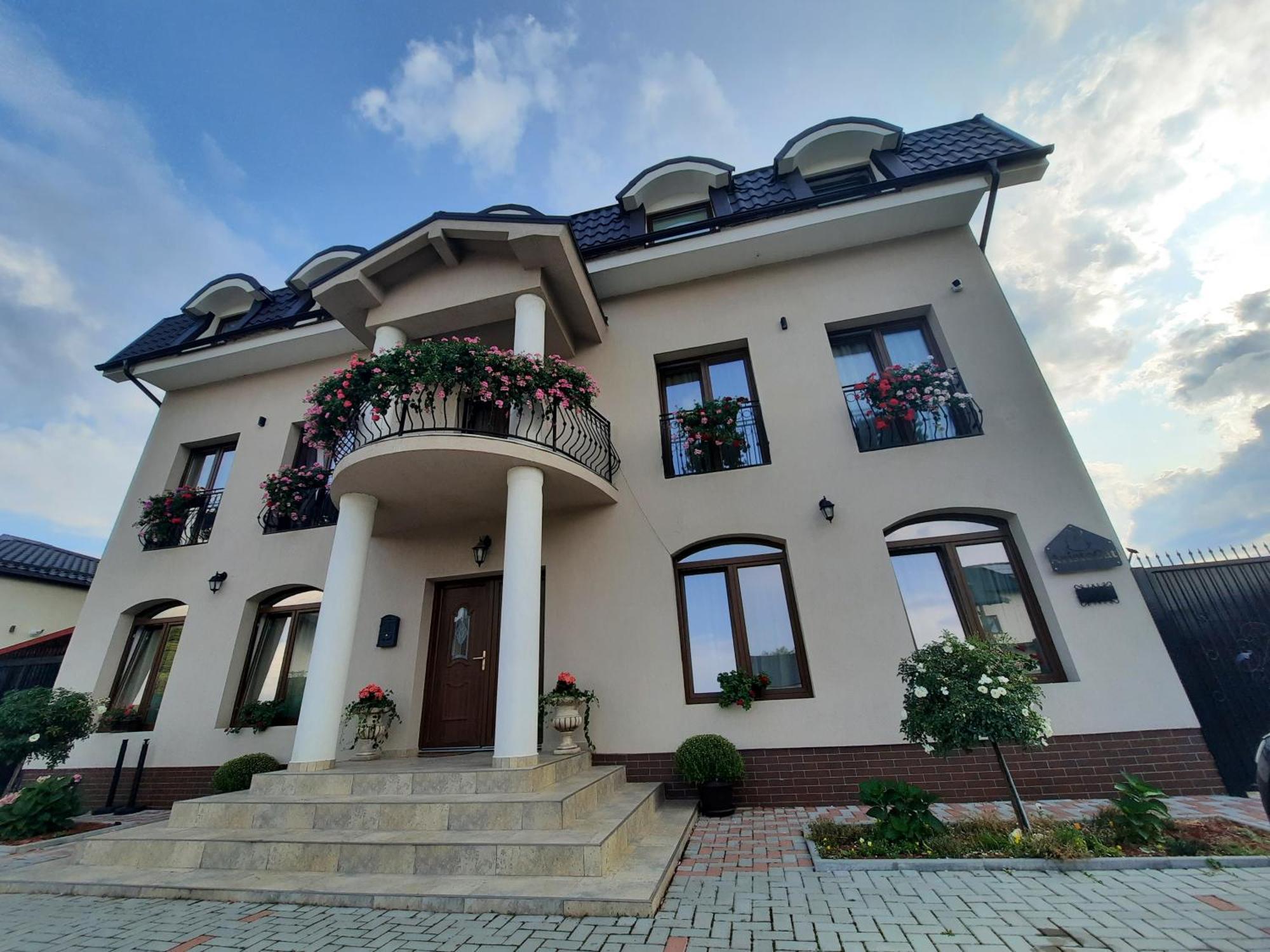 Aristocat Hotels Rasnov Екстер'єр фото
