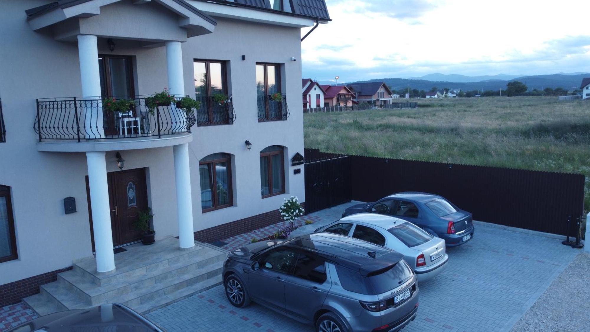 Aristocat Hotels Rasnov Екстер'єр фото